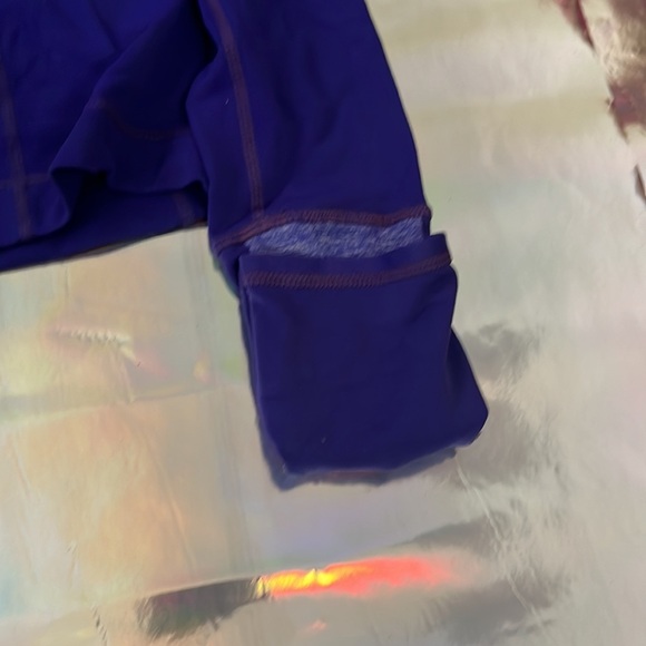 Lululemon womens 1/2 zip pullover - Picture 4 of 8